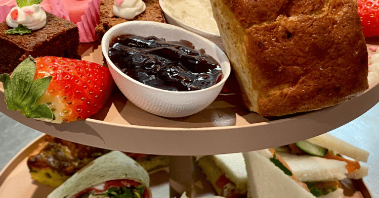 Moederdag high-tea